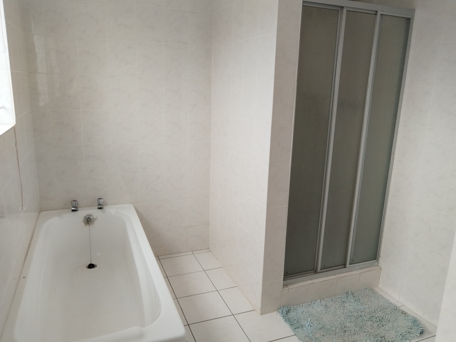 3 Bedroom Property for Sale in Cayman Beach Western Cape